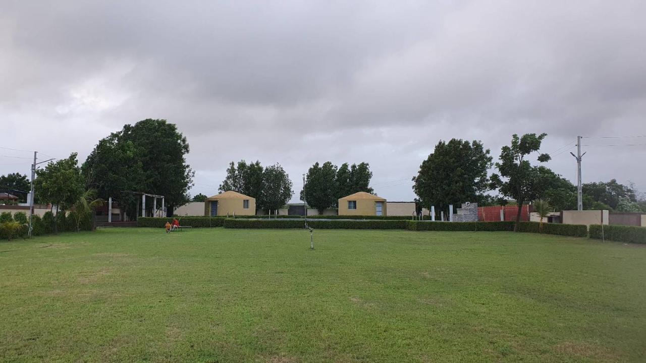 Willa Krishna Farm & Forest Bhuj Zewnętrze zdjęcie